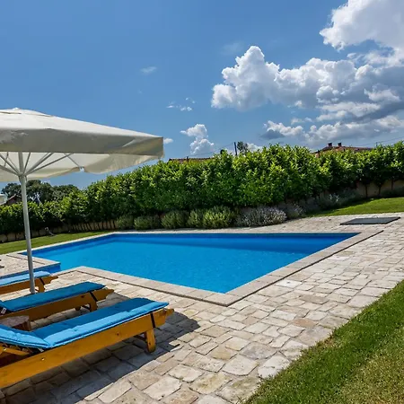 Kata Villa *